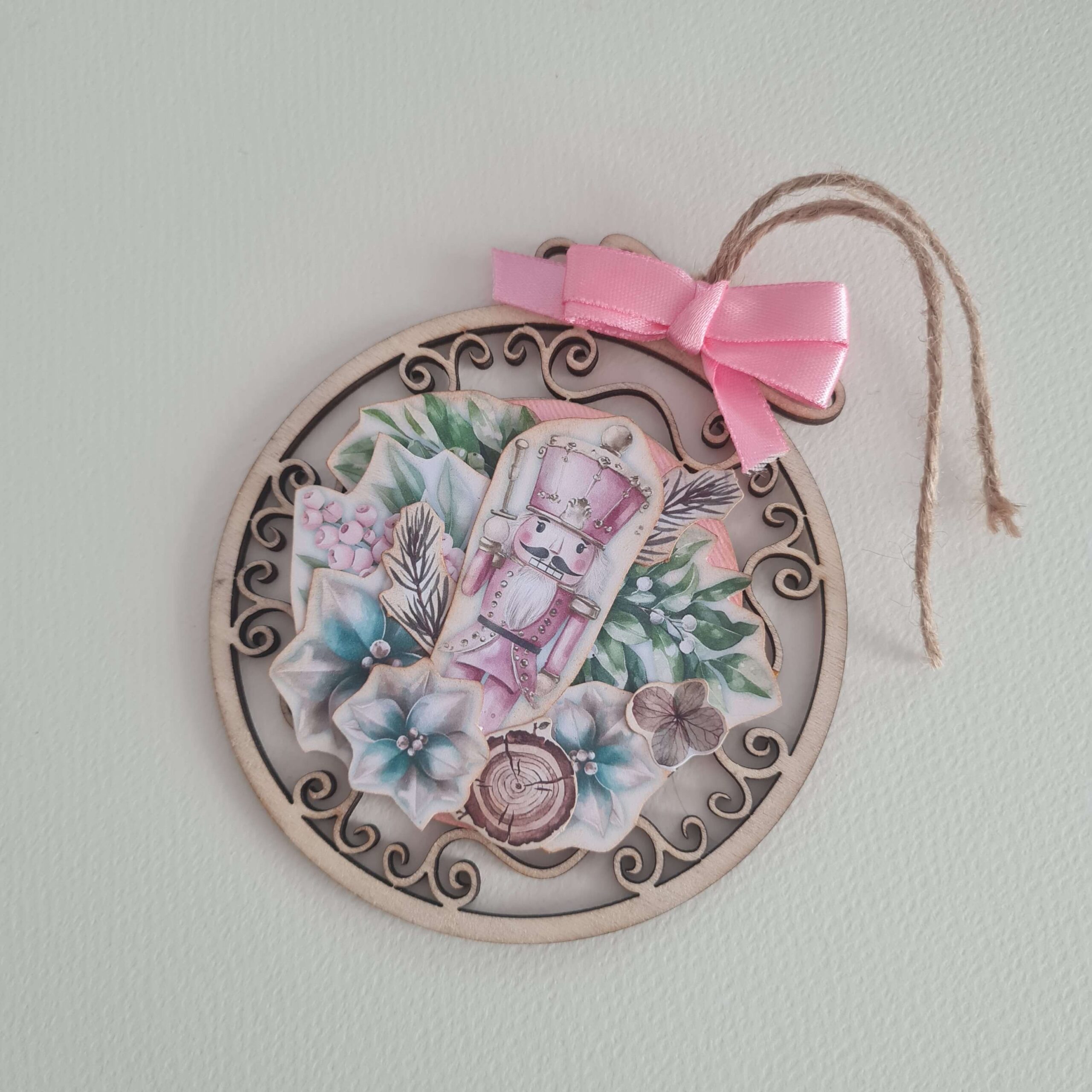 20251017_110923 Коледна дървена играчка за елха "Розова Коледа" - Image 1