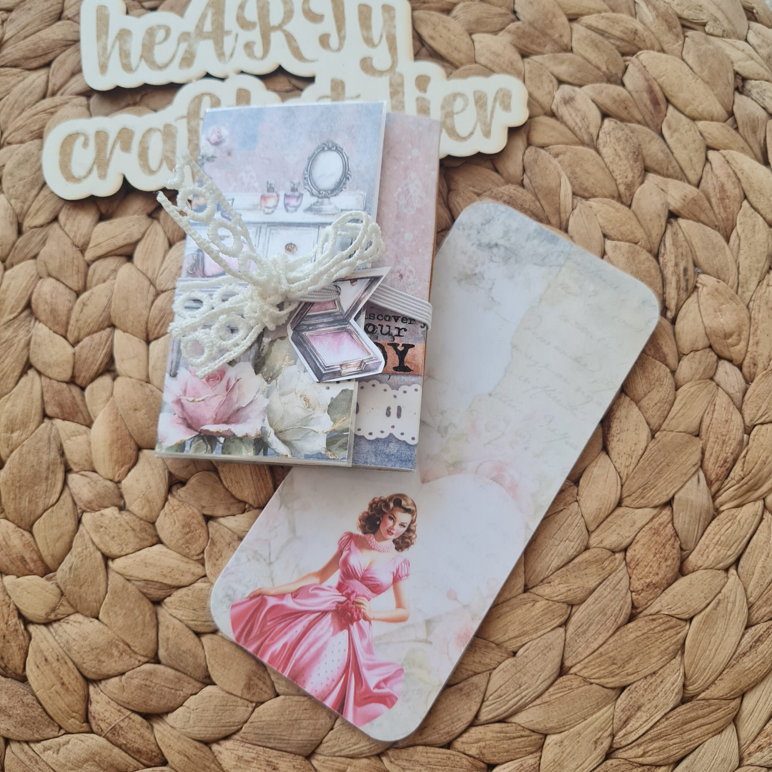 20260117_093323 Мини тефтерче + книгоразделител " Vintage notes" - Image 1